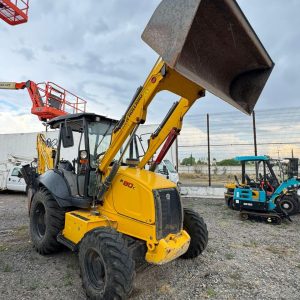 Retroexcavadora New Holland B80C 2024